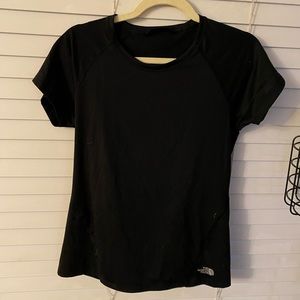 Black North Face Women’s tee medium